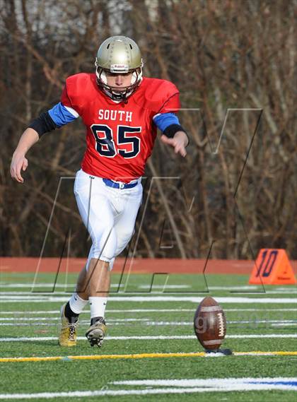Thumbnail 3 in North vs South (Section 1 Exceptional Senior Bowl) photogallery.