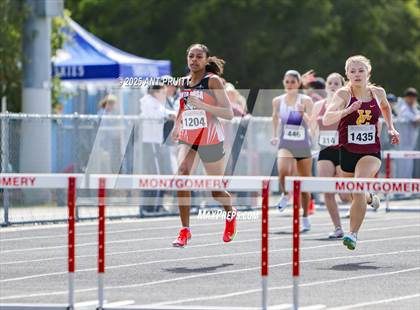 Thumbnail 2 in Bryan Bradley Viking Track Classic (300m Hurdles) photogallery.