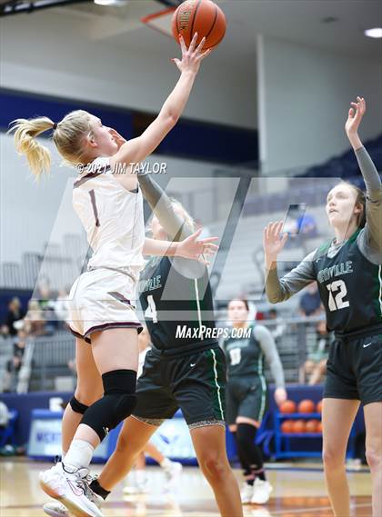 Thumbnail 2 in Millsap vs Birdville (Raising Cane's Chicken Lady Roos Christmas Classic) photogallery.