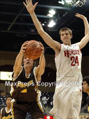 Thumbnail 1 in Parker vs. Horizon (SDS D4 Final) photogallery.