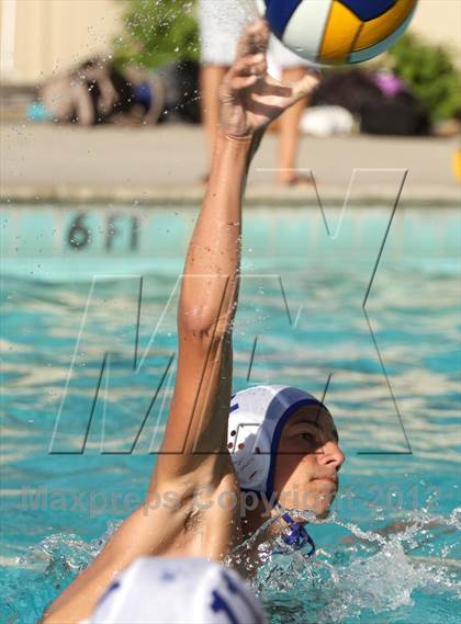 Thumbnail 1 in Justin-Siena vs Encinal photogallery.