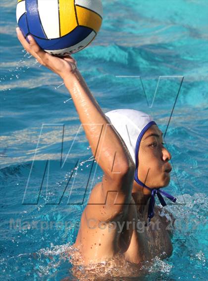 Thumbnail 2 in Justin-Siena vs Encinal photogallery.