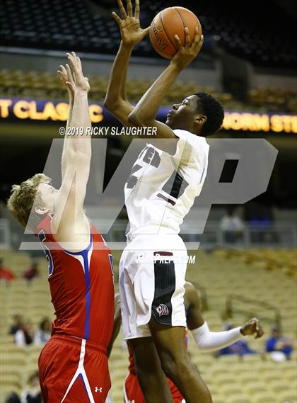 Thumbnail 3 in Cardinal Ritter College Prep vs. Bishop Miege photogallery.