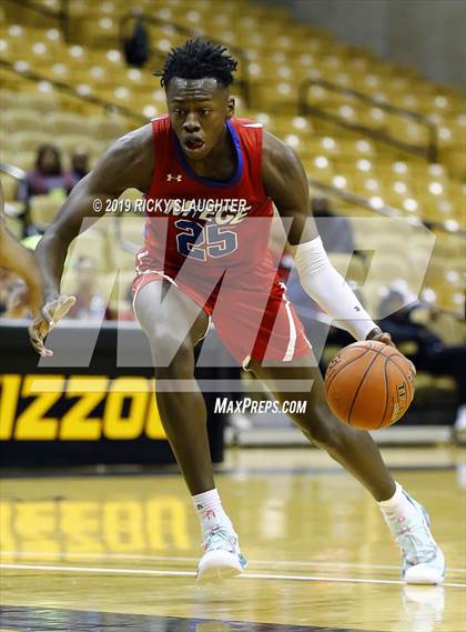 Thumbnail 1 in Cardinal Ritter College Prep vs. Bishop Miege photogallery.