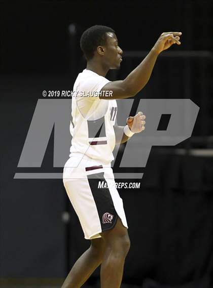 Thumbnail 3 in Cardinal Ritter College Prep vs. Bishop Miege photogallery.