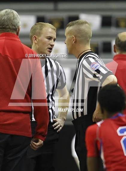 Thumbnail 1 in Cardinal Ritter College Prep vs. Bishop Miege photogallery.