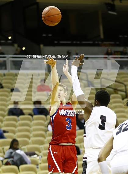 Thumbnail 2 in Cardinal Ritter College Prep vs. Bishop Miege photogallery.