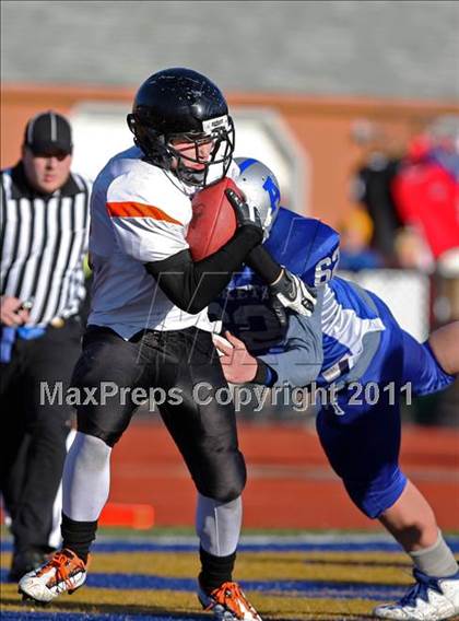 Thumbnail 2 in Auburn vs David Prouty (MIAA Division II Central Final) photogallery.