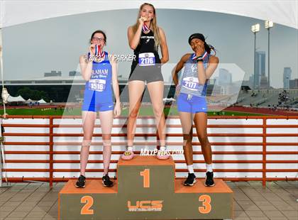 Thumbnail 2 in UIL 4A State Championship (Awards) photogallery.