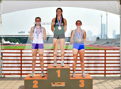 Thumbnail 2 in UIL 4A State Championship (Awards) photogallery.