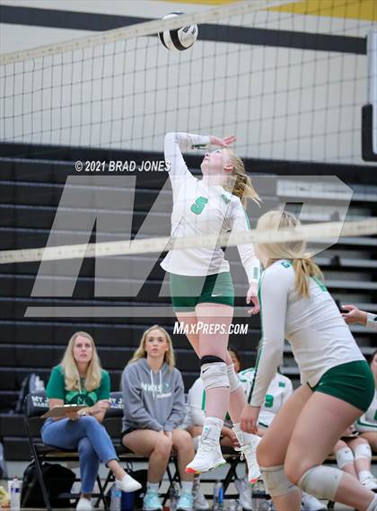 Thumbnail 1 in Green Hill vs Cookeville (TSSAA Division I-AAA District Playoff) photogallery.