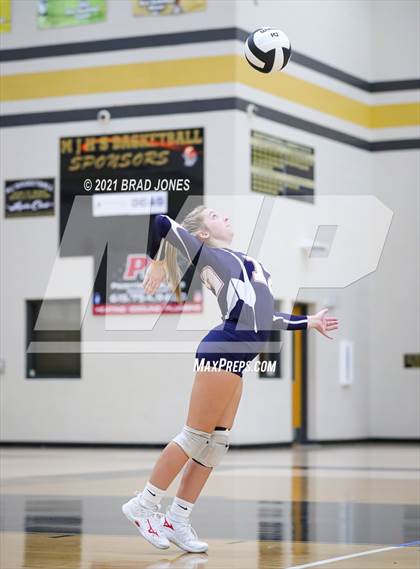 Thumbnail 3 in Green Hill vs Cookeville (TSSAA Division I-AAA District Playoff) photogallery.