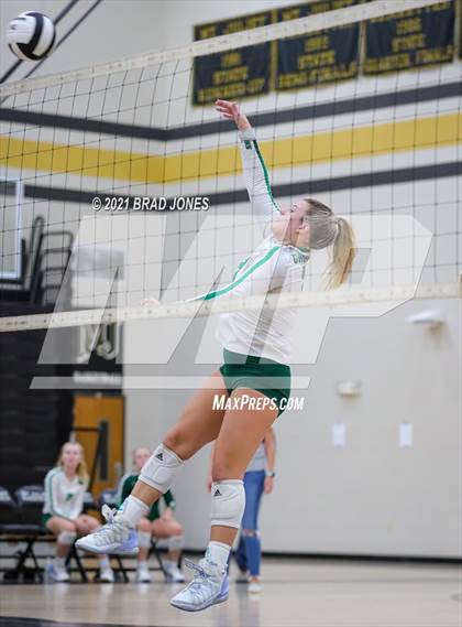 Thumbnail 3 in Green Hill vs Cookeville (TSSAA Division I-AAA District Playoff) photogallery.