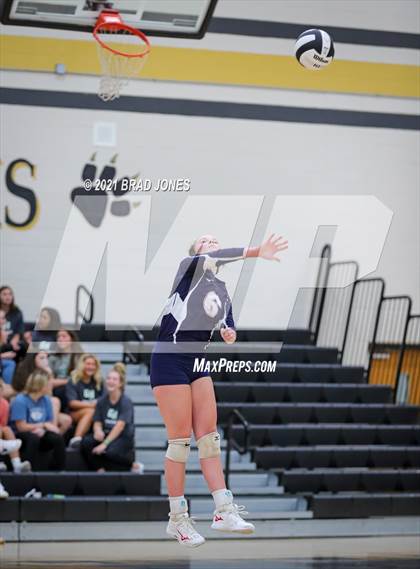 Thumbnail 2 in Green Hill vs Cookeville (TSSAA Division I-AAA District Playoff) photogallery.