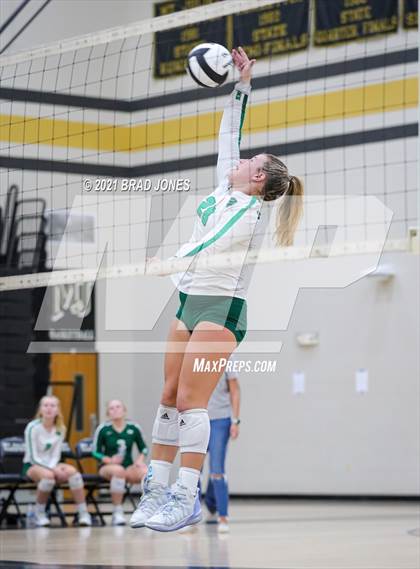 Thumbnail 2 in Green Hill vs Cookeville (TSSAA Division I-AAA District Playoff) photogallery.