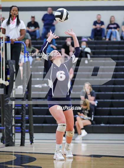 Thumbnail 3 in Green Hill vs Cookeville (TSSAA Division I-AAA District Playoff) photogallery.