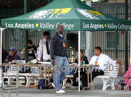 Thumbnail 1 in Panorama vs Eagle Rock (CIF LACS Playoffs) photogallery.