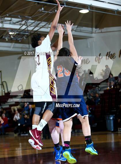 Thumbnail 3 in Horace Greeley vs Mt. Vernon photogallery.