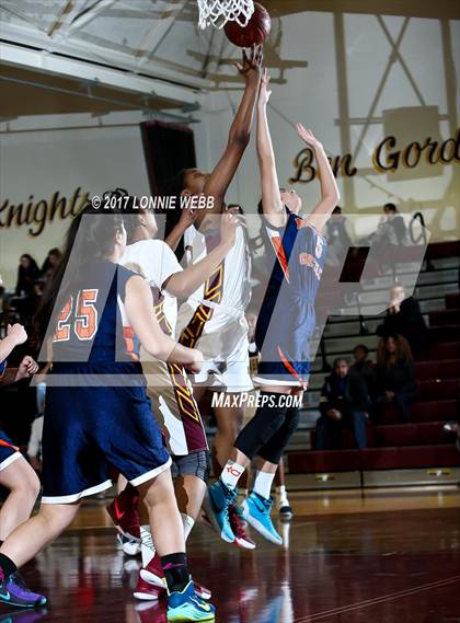 Thumbnail 2 in Horace Greeley vs Mt. Vernon photogallery.