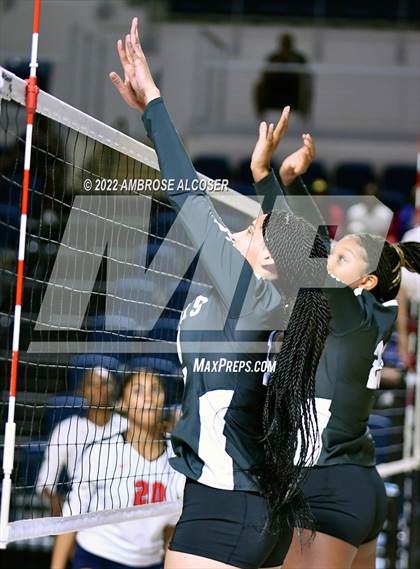 Thumbnail 1 in Lamar @ Heights photogallery.