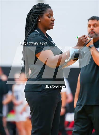 Thumbnail 1 in Hamilton vs. Williams Field (Lady Blackhawks Invitational) photogallery.