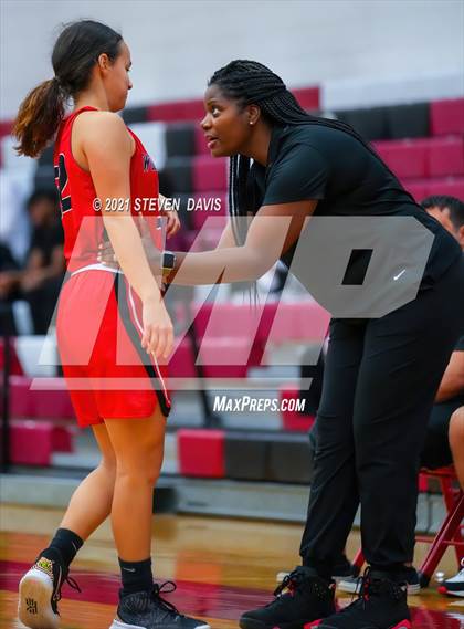 Thumbnail 3 in Hamilton vs. Williams Field (Lady Blackhawks Invitational) photogallery.