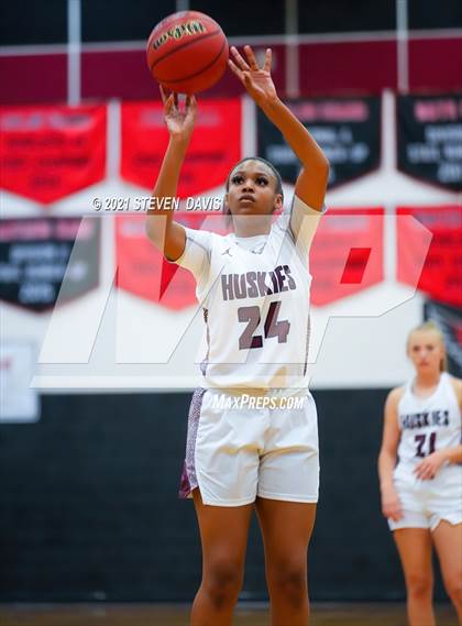 Thumbnail 3 in Hamilton vs. Williams Field (Lady Blackhawks Invitational) photogallery.