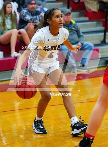 Thumbnail 2 in Hamilton vs. Williams Field (Lady Blackhawks Invitational) photogallery.