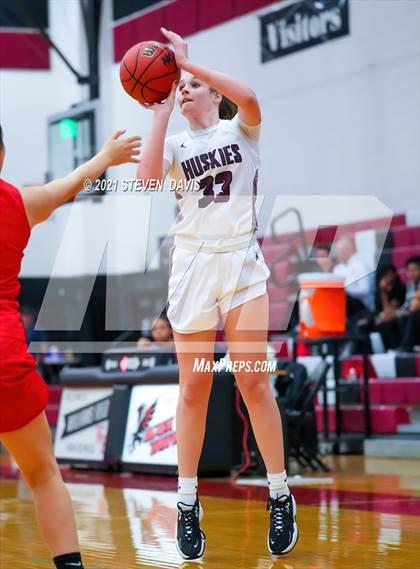 Thumbnail 2 in Hamilton vs. Williams Field (Lady Blackhawks Invitational) photogallery.