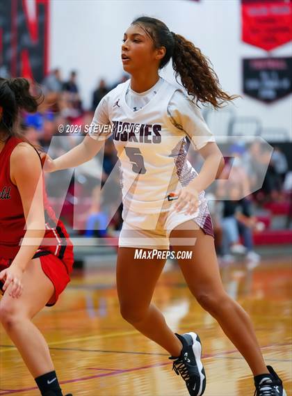Thumbnail 3 in Hamilton vs. Williams Field (Lady Blackhawks Invitational) photogallery.