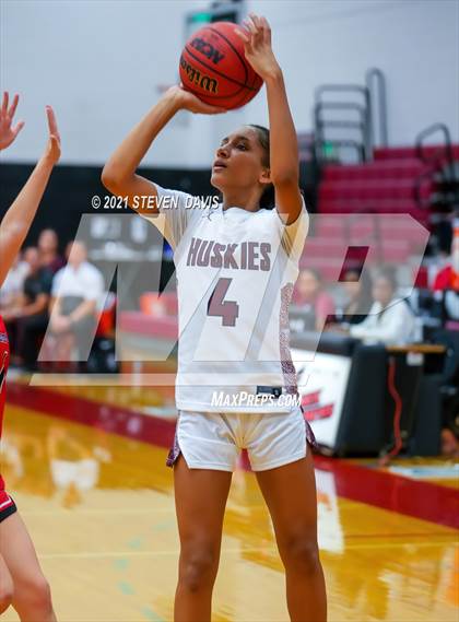 Thumbnail 1 in Hamilton vs. Williams Field (Lady Blackhawks Invitational) photogallery.