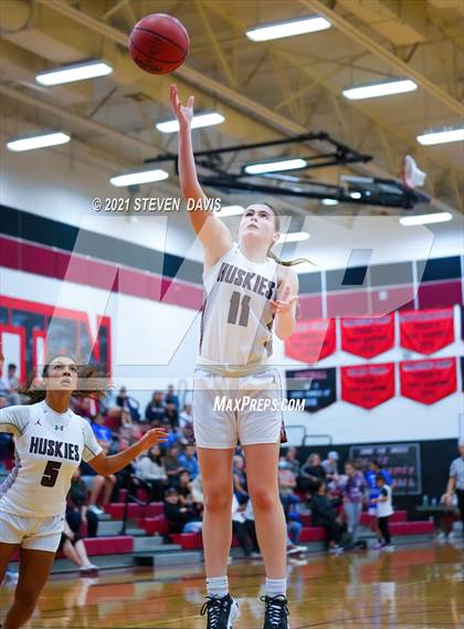 Thumbnail 2 in Hamilton vs. Williams Field (Lady Blackhawks Invitational) photogallery.