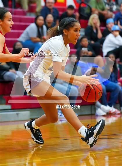 Thumbnail 3 in Hamilton vs. Williams Field (Lady Blackhawks Invitational) photogallery.