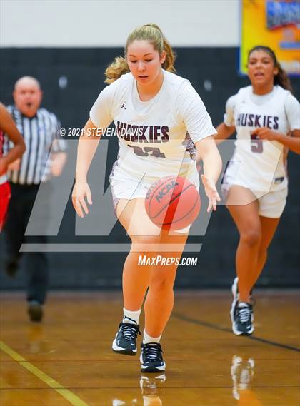 Thumbnail 3 in Hamilton vs. Williams Field (Lady Blackhawks Invitational) photogallery.
