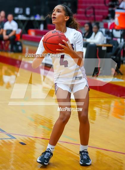 Thumbnail 2 in Hamilton vs. Williams Field (Lady Blackhawks Invitational) photogallery.