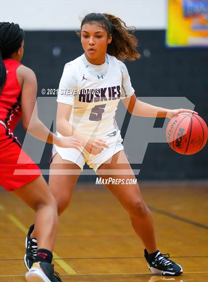 Thumbnail 2 in Hamilton vs. Williams Field (Lady Blackhawks Invitational) photogallery.