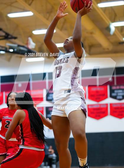 Thumbnail 3 in Hamilton vs. Williams Field (Lady Blackhawks Invitational) photogallery.