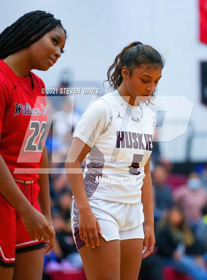 Thumbnail 3 in Hamilton vs. Williams Field (Lady Blackhawks Invitational) photogallery.