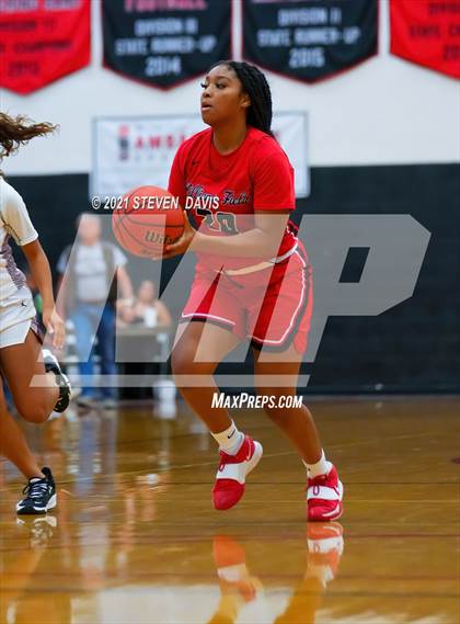 Thumbnail 1 in Hamilton vs. Williams Field (Lady Blackhawks Invitational) photogallery.