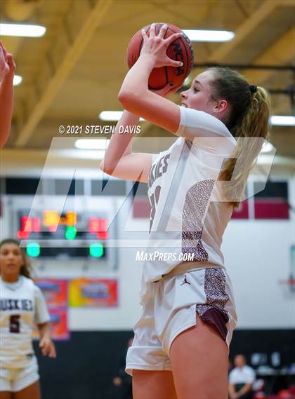 Thumbnail 1 in Hamilton vs. Williams Field (Lady Blackhawks Invitational) photogallery.