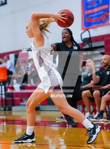 Thumbnail 2 in Hamilton vs. Williams Field (Lady Blackhawks Invitational) photogallery.
