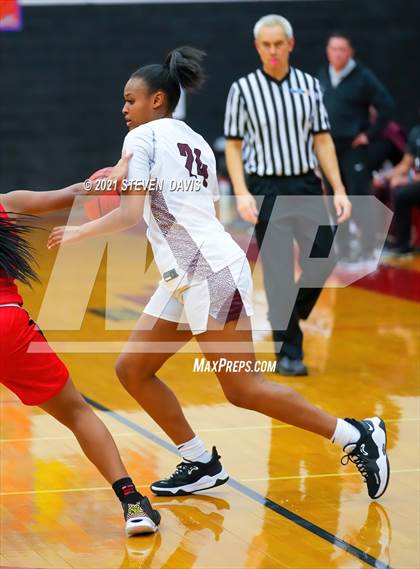 Thumbnail 1 in Hamilton vs. Williams Field (Lady Blackhawks Invitational) photogallery.