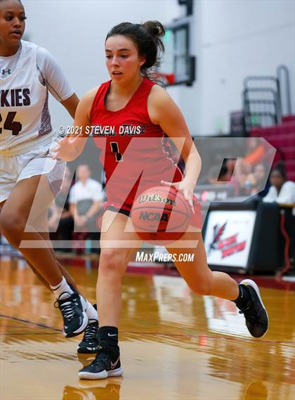 Thumbnail 3 in Hamilton vs. Williams Field (Lady Blackhawks Invitational) photogallery.