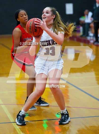 Thumbnail 1 in Hamilton vs. Williams Field (Lady Blackhawks Invitational) photogallery.