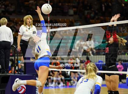 Thumbnail 2 in Dove Creek vs. Otis (CHSAA 1A State Championships Elimination Bracket Round 1) photogallery.