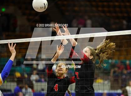 Thumbnail 1 in Dove Creek vs. Otis (CHSAA 1A State Championships Elimination Bracket Round 1) photogallery.