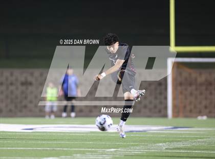 Thumbnail 2 in Horn vs Mesquite (UIL A D2 Regional Finals) photogallery.