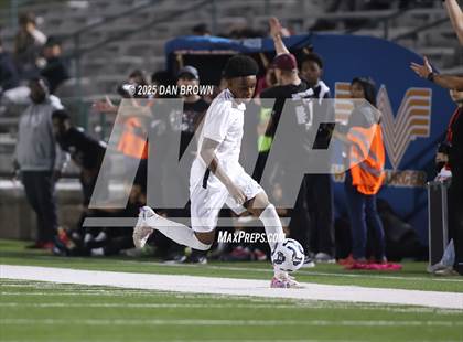 Thumbnail 3 in Horn vs Mesquite (UIL A D2 Regional Finals) photogallery.