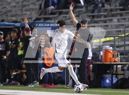 Thumbnail 2 in Horn vs Mesquite (UIL A D2 Regional Finals) photogallery.