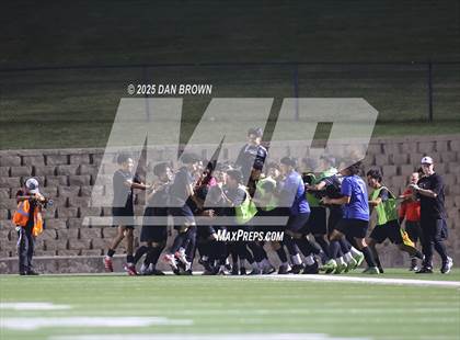 Thumbnail 3 in Horn vs Mesquite (UIL A D2 Regional Finals) photogallery.
